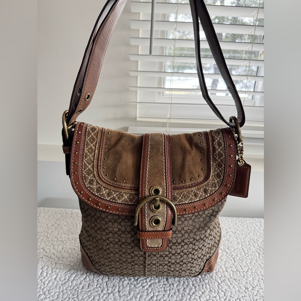 Coach Y2K Soho Signature Canvas Suede Studded Rivets Bag With Matching Wristlet - Picture 4 of 17